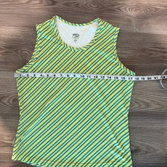 Brooks Green Stripe Running Tank Top Women’s size Medium - Picture 7 of 8